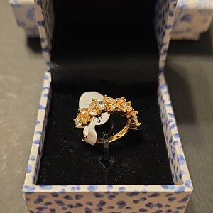 Elegant Gold and Silver Women's Ring